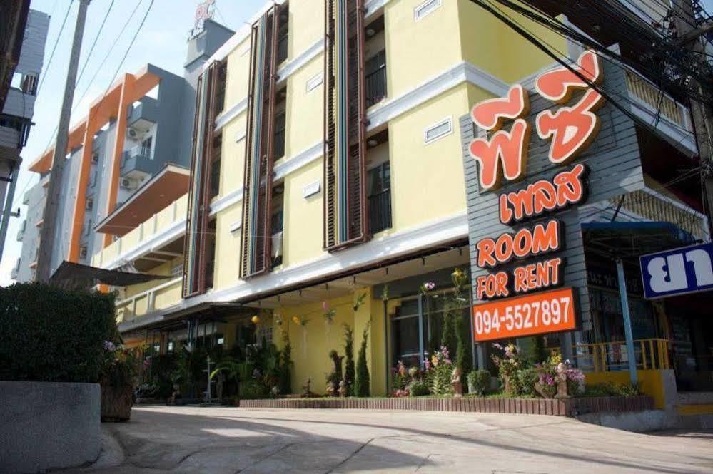 Pc Place Pattaya Exterior photo