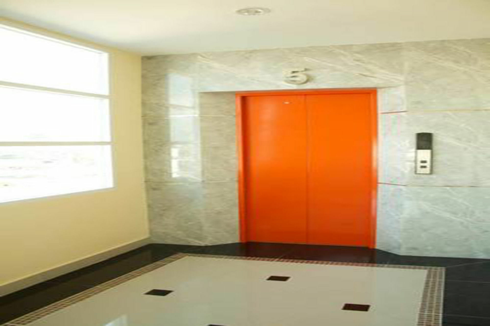 Pc Place Pattaya Exterior photo